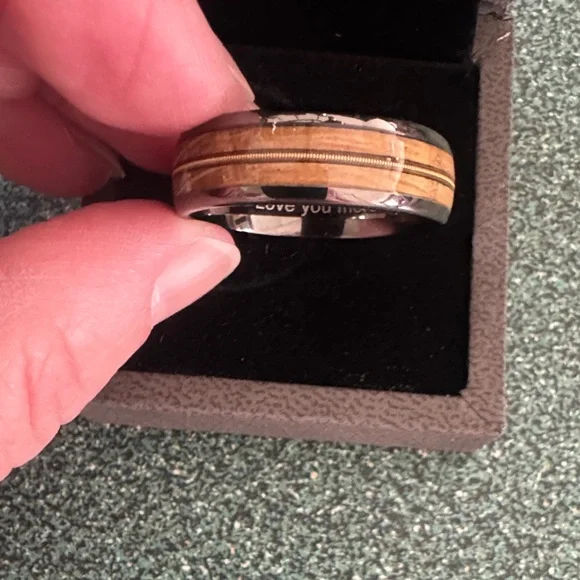 Men's Black and Brown Ring - Picture 4 of 5